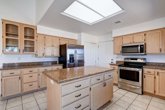 Building Photo - Home for Rent in Prescott Valley!