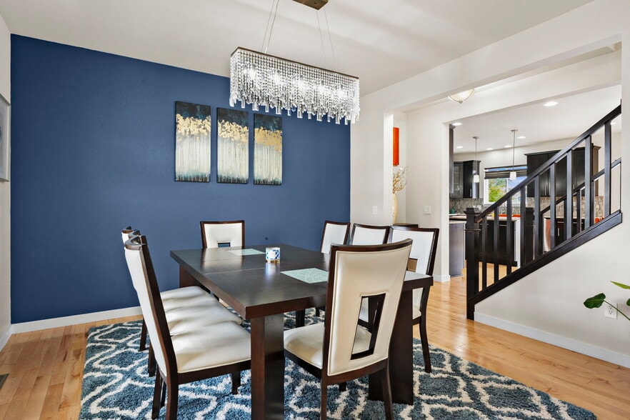 Formal dining - 630 Big Stone Trl