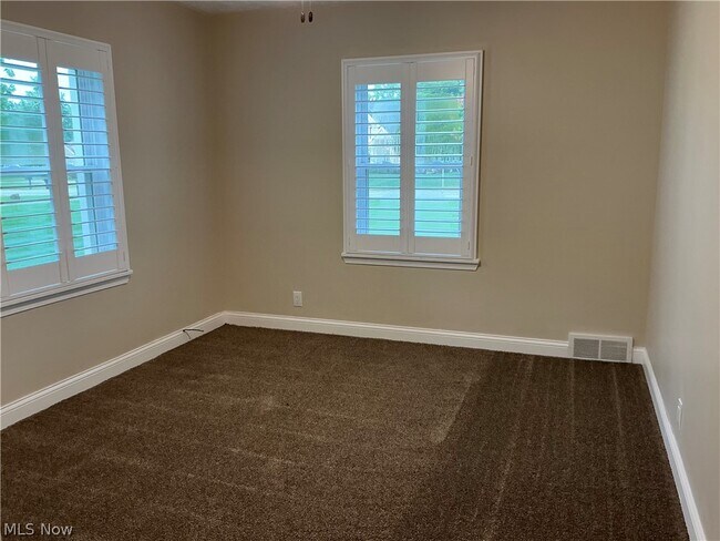 Building Photo - 3653 Brainard Rd