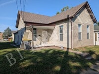 Building Photo - 417 Mill St