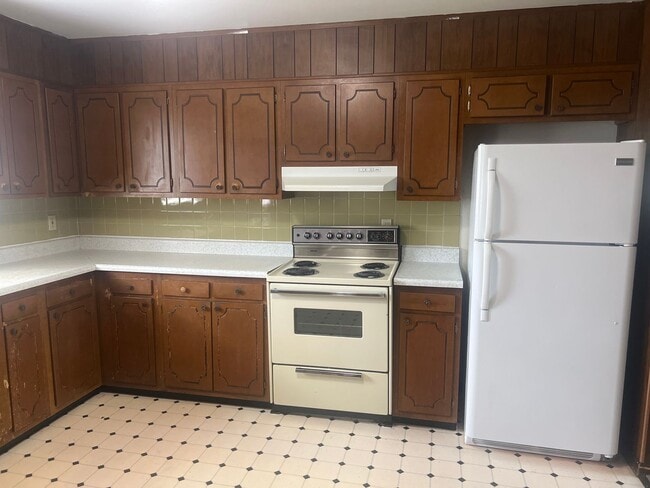 Building Photo - 145-149 Summers Street