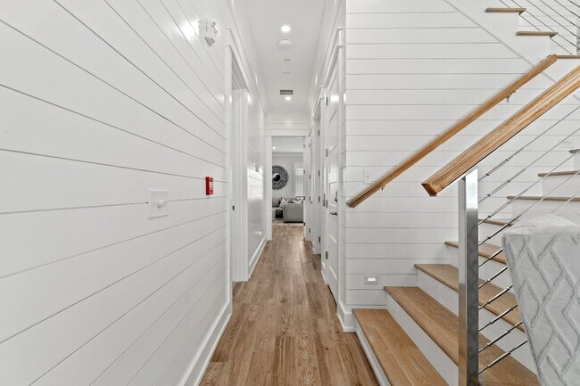 Building Photo - 14300 Front Beach Rd