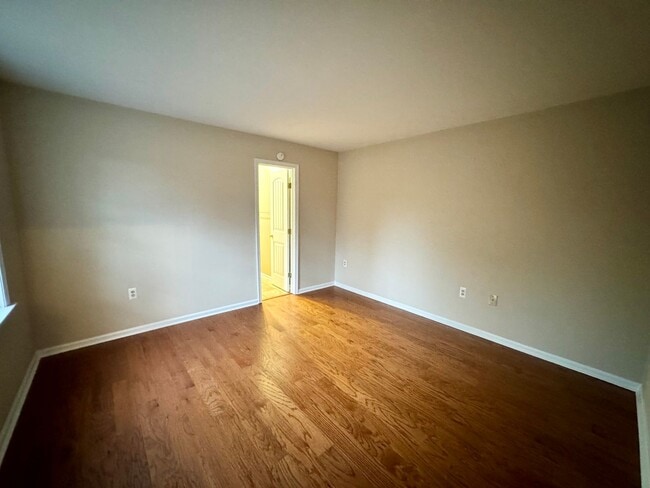 Building Photo - Beautiful Home in Campbell County