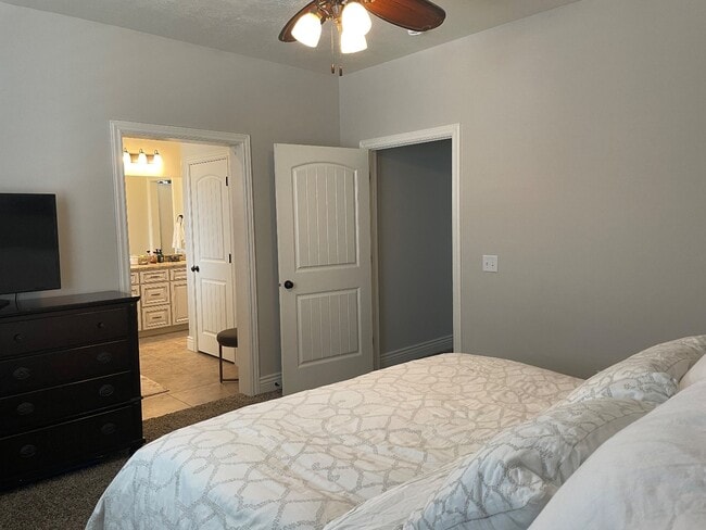 Building Photo - 714 S 150 E