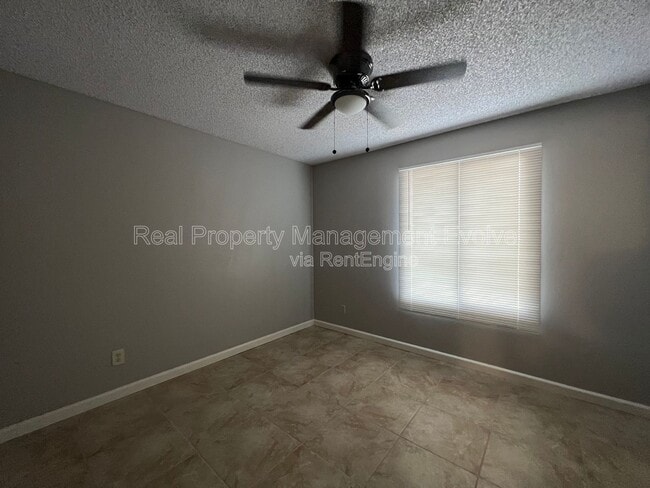 Building Photo - 6521 W Palo Verde Ave