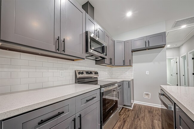 Building Photo - 7234 St Augustine St