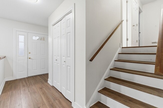 Building Photo - 14433 Mallard Dr