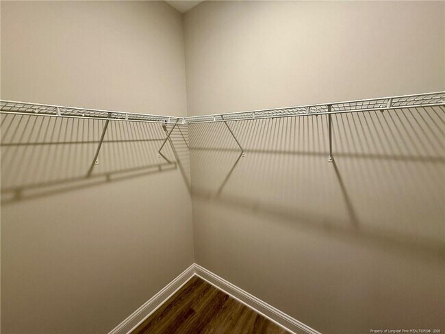 Building Photo - 188 Gallery Dr