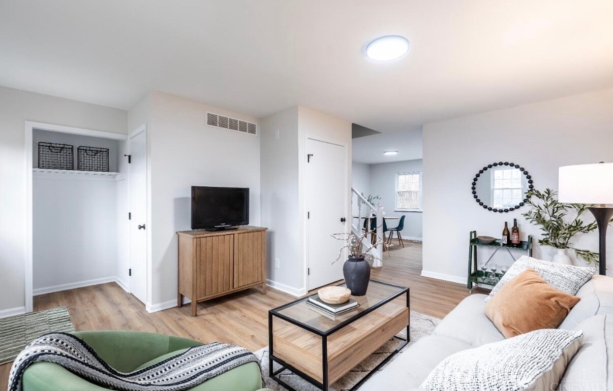 Building Photo - 951 Villa View Ct