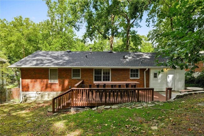 Building Photo - 1857 Fern Creek Ln NE