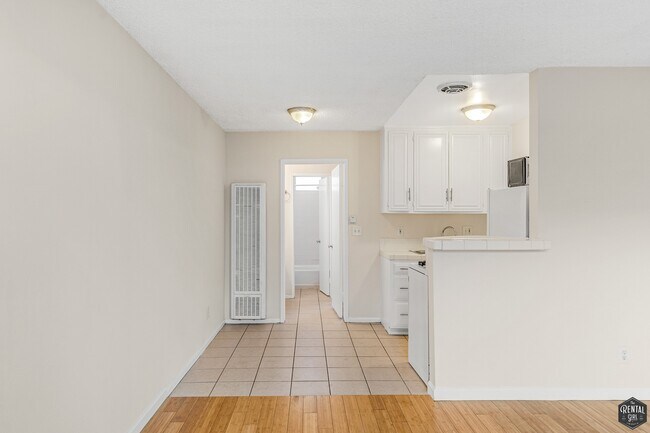 Building Photo - 2435 2nd St