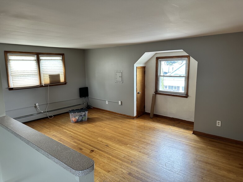 Living Room - 15 Sidney St