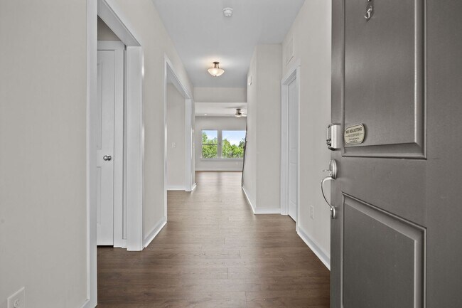 Building Photo - 217 Walker Grv Ln