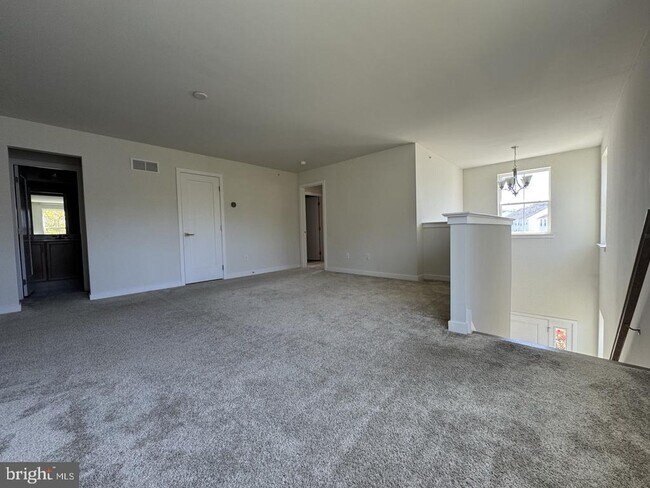 Building Photo - 213 Wynstone Ct