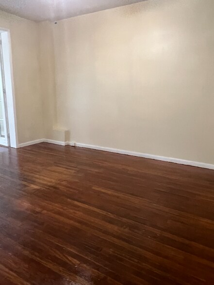 Building Photo - 124-126 Greene St