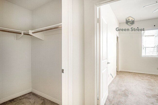 Building Photo - 4057 1st AvenueUnit 109