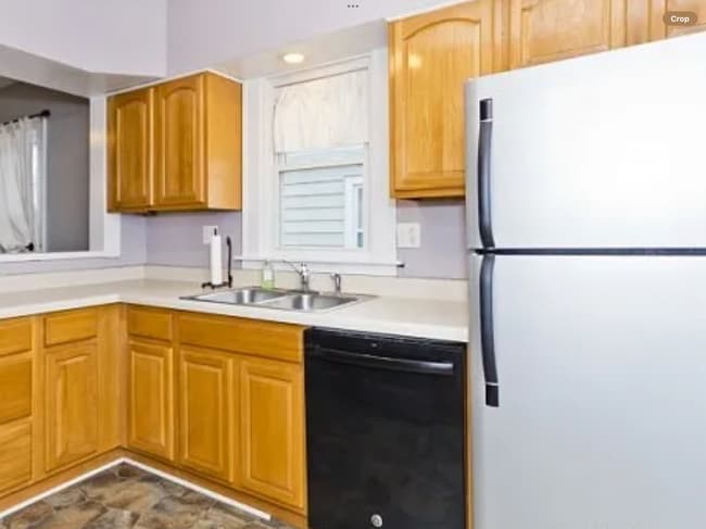 Building Photo - 1612 W Washington St