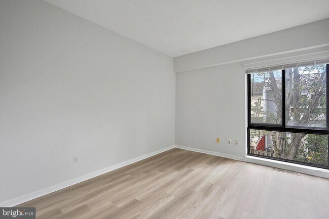 Building Photo - 6351 Rockshire St