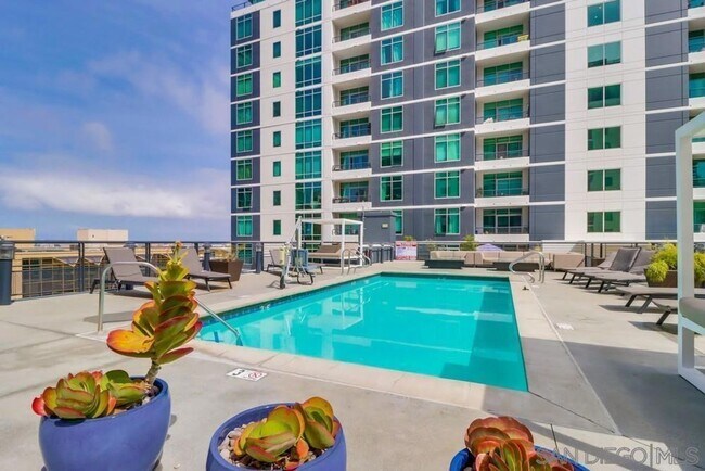 Building Photo - Furnished 1 bedroom, 1 bath in Acqua Vista...
