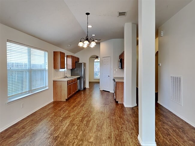 Building Photo - 18413 Sunrise Oaks Ct
