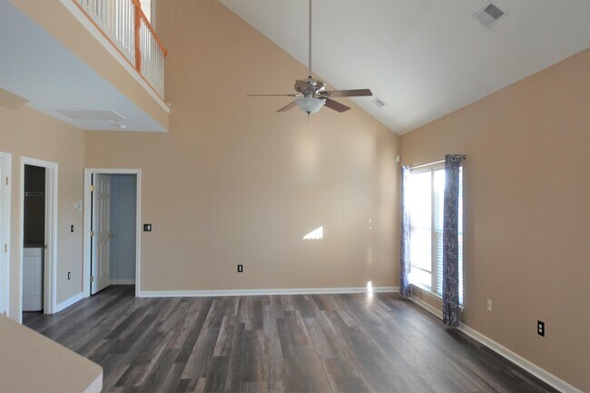 Building Photo - 233 Highgate Cir