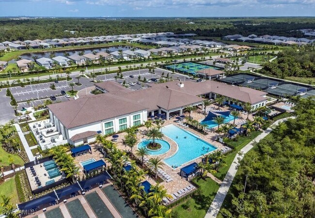 Building Photo - 11417 Jacaranda Dr