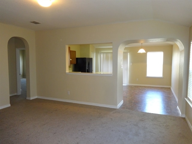 Building Photo - 820 Bee Creek Ln