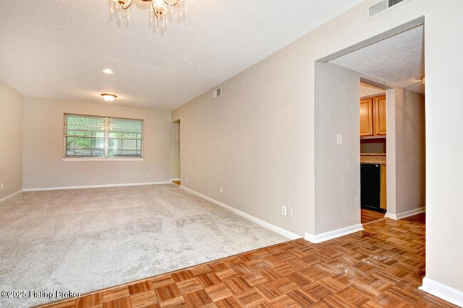 Building Photo - 3820 RiverOaks Ln