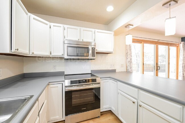 Building Photo - 11748 Fillmore Pl