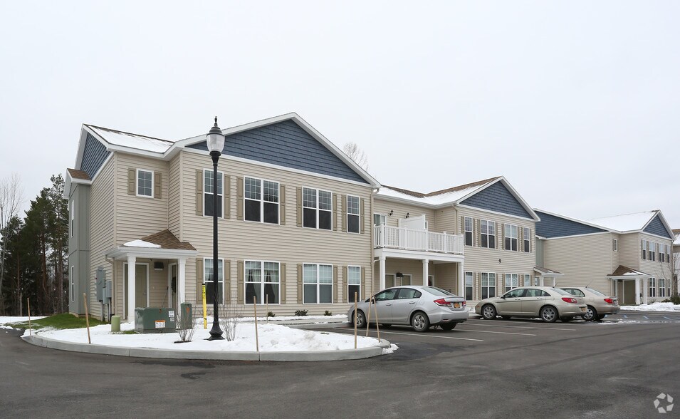 Locust View Apartments 1035 US Route 9W Selkirk NY 12158 Apartment
