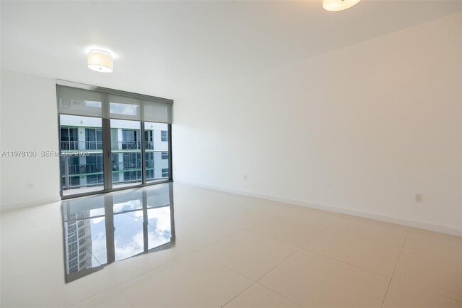 Building Photo - 488 NE 18th St