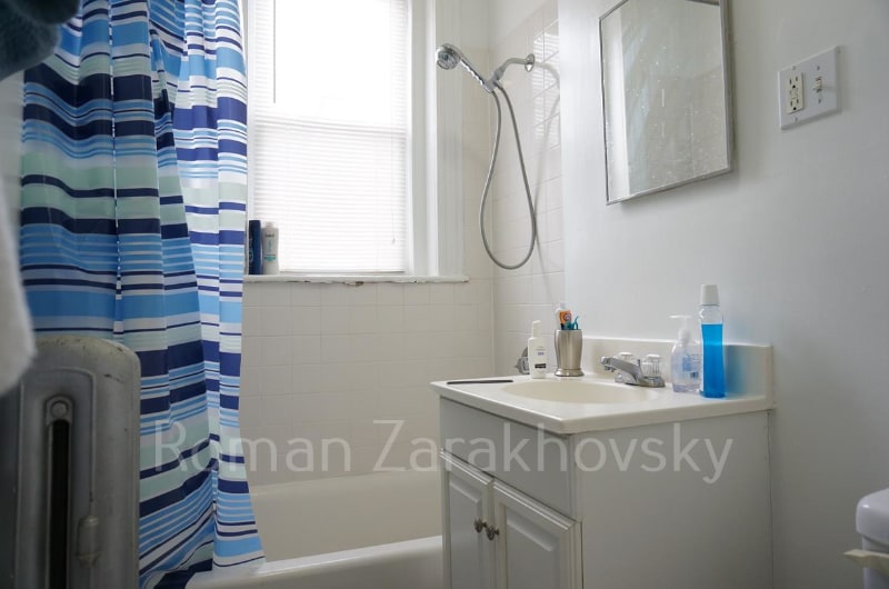 Building Photo - 110 Warren St