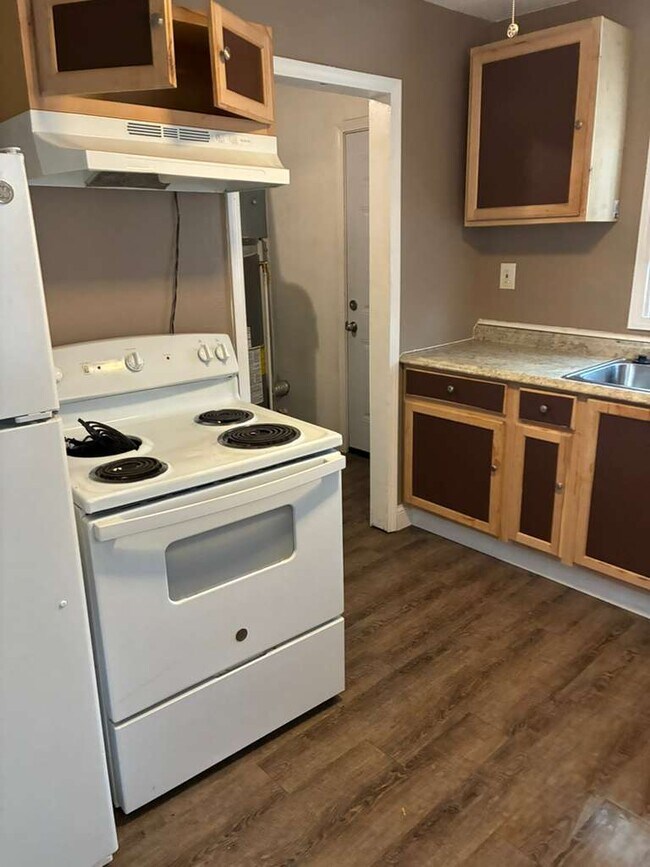 Building Photo - 5416 College Ave