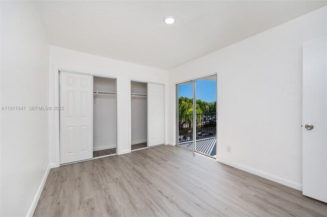 Building Photo - 2463 Coral Wy