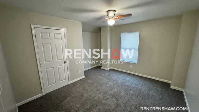 Building Photo - 3017 Chelsea Ave