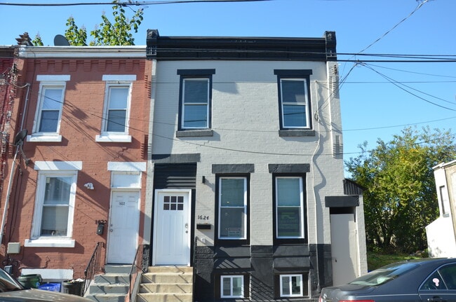 Building Photo - 1624 N 27th St