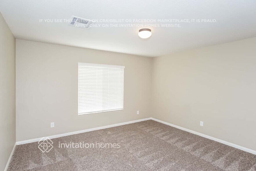 Building Photo - 686 Kew Gardens Dr