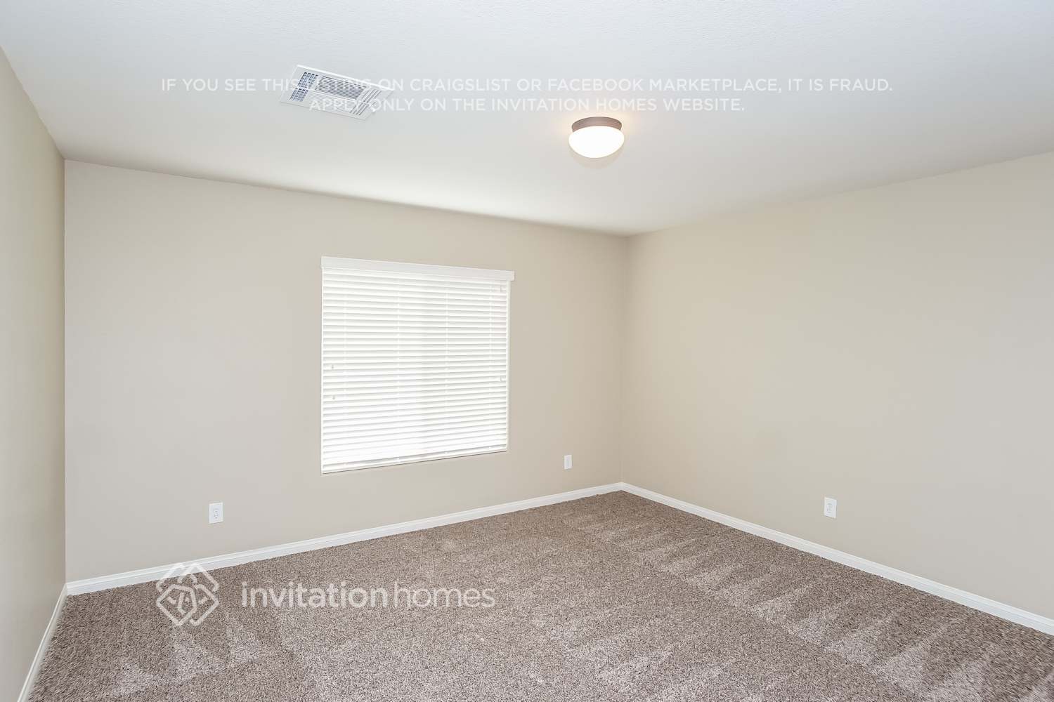 Building Photo - 686 Kew Gardens Dr