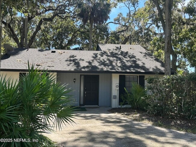 Building Photo - 133 Bermuda Ct