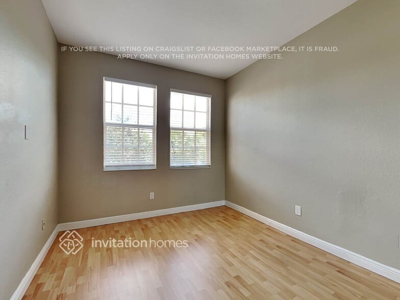 Building Photo - 720 NW 83rd Pl