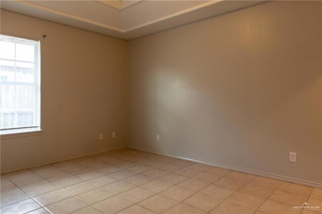 Building Photo - 1511 Nassau St