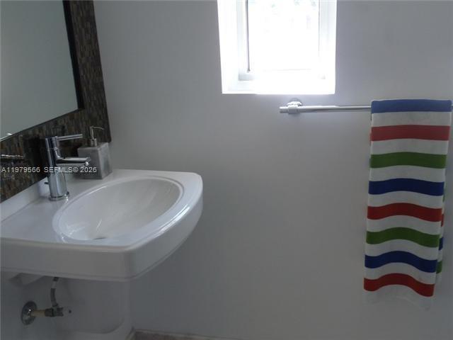 Building Photo - 421 Meridian Ave