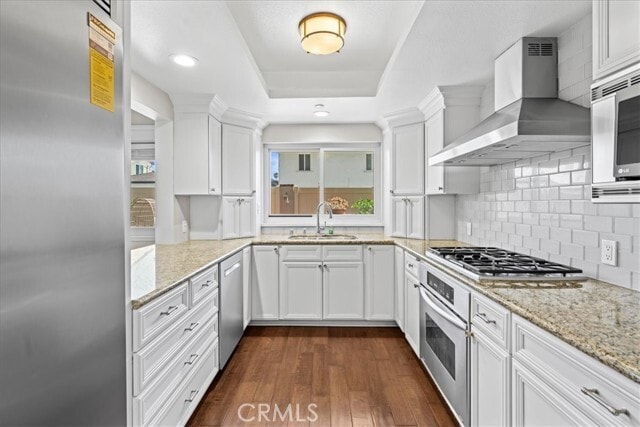 Building Photo - 512 Esplanade