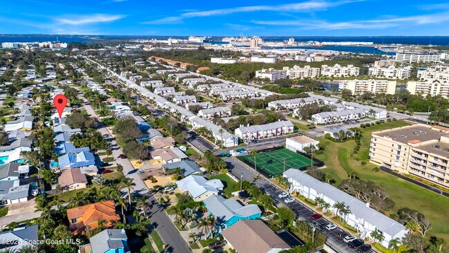 Building Photo - 363 Harbor Dr