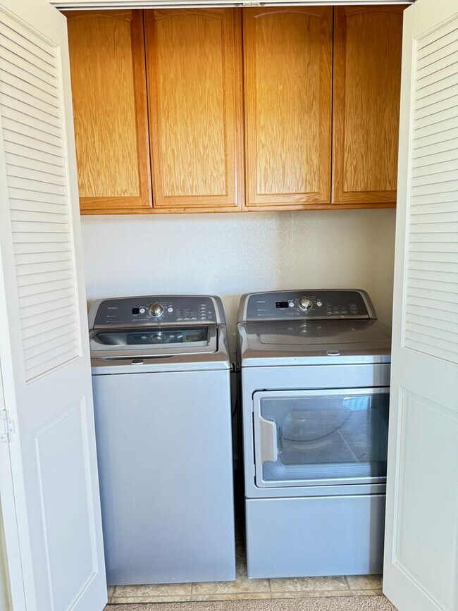 Building Photo - 3 bed/ 2 bath house in country setting