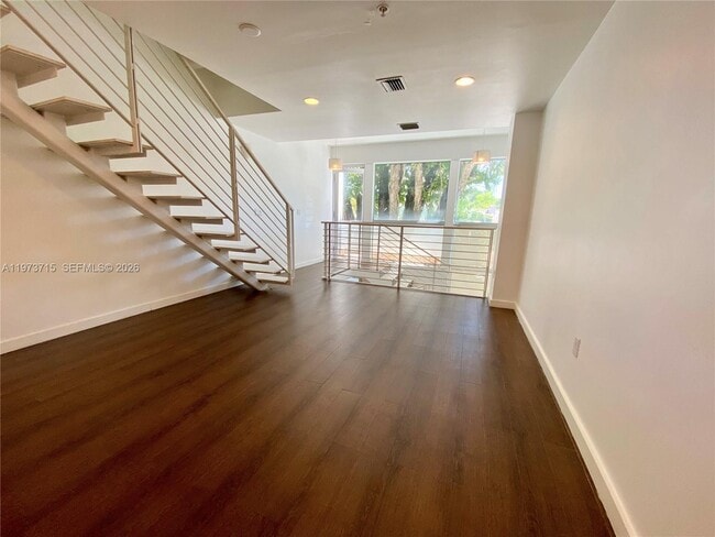 Building Photo - 1600 Michigan Ave