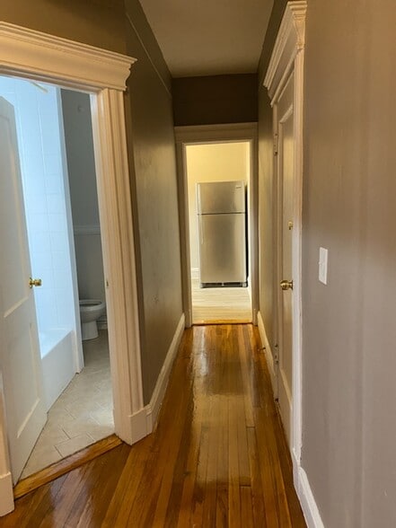 Building Photo - 71 Park St