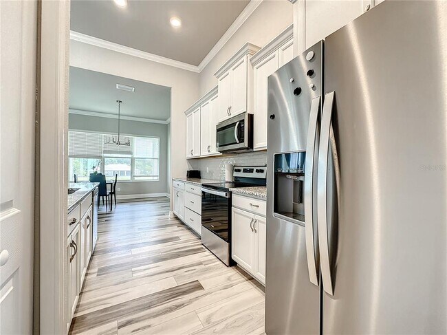 Building Photo - 725 E Charleston Ct