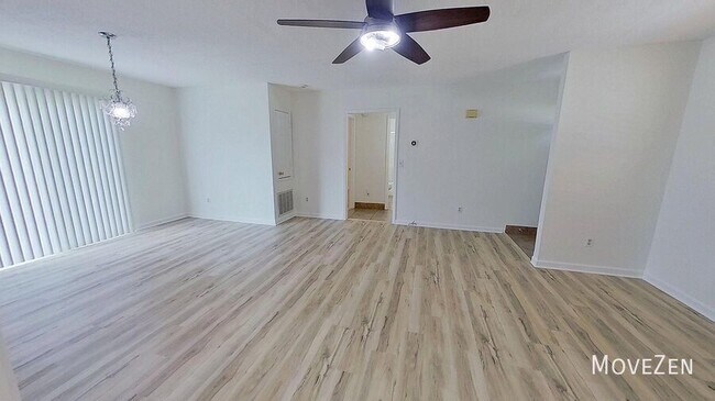 Building Photo - 509 Rosecrest Dr