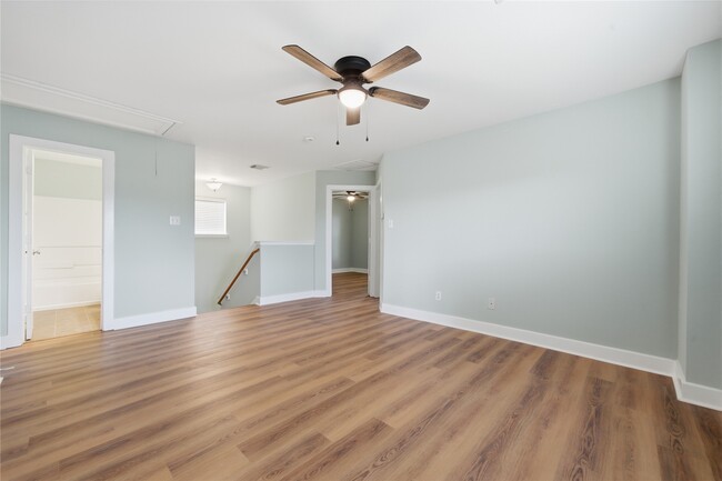 Building Photo - 1613 Palcio Real Dr